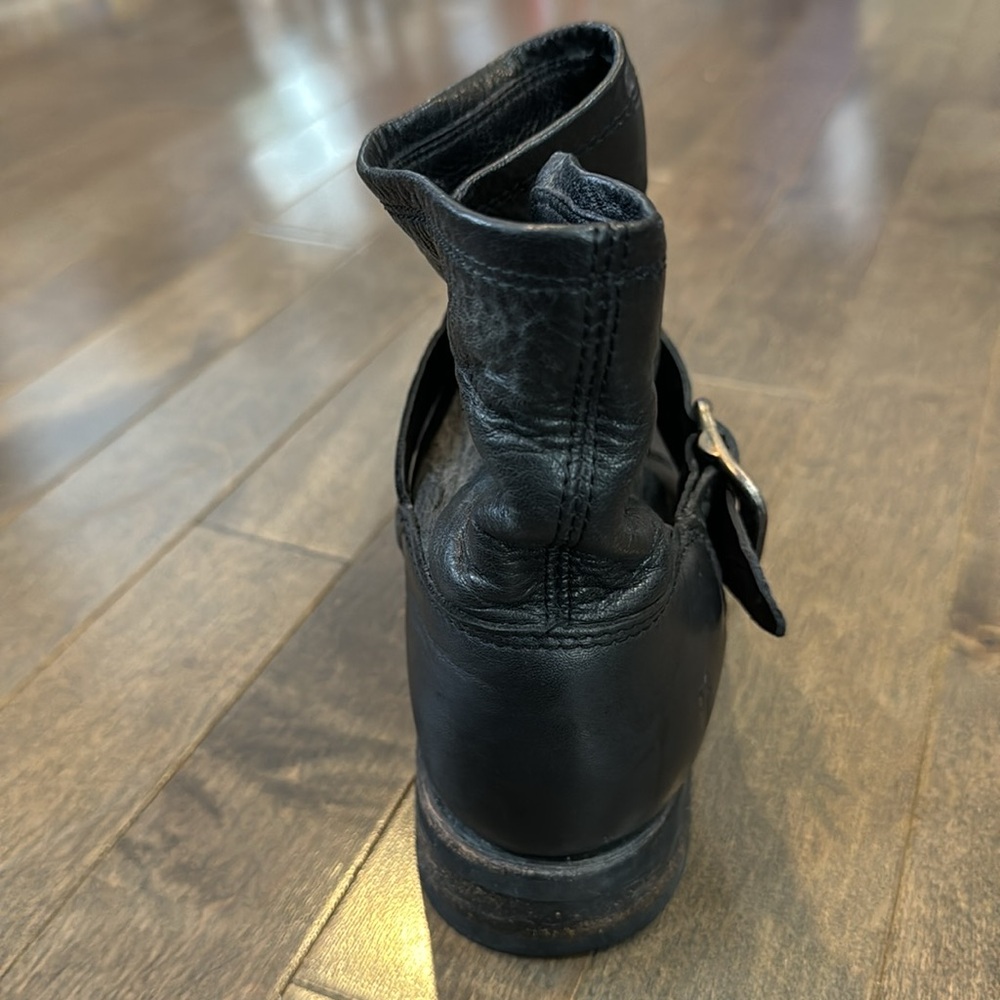 FRYE women’s bootie, size 6 - Picture 10 of 16